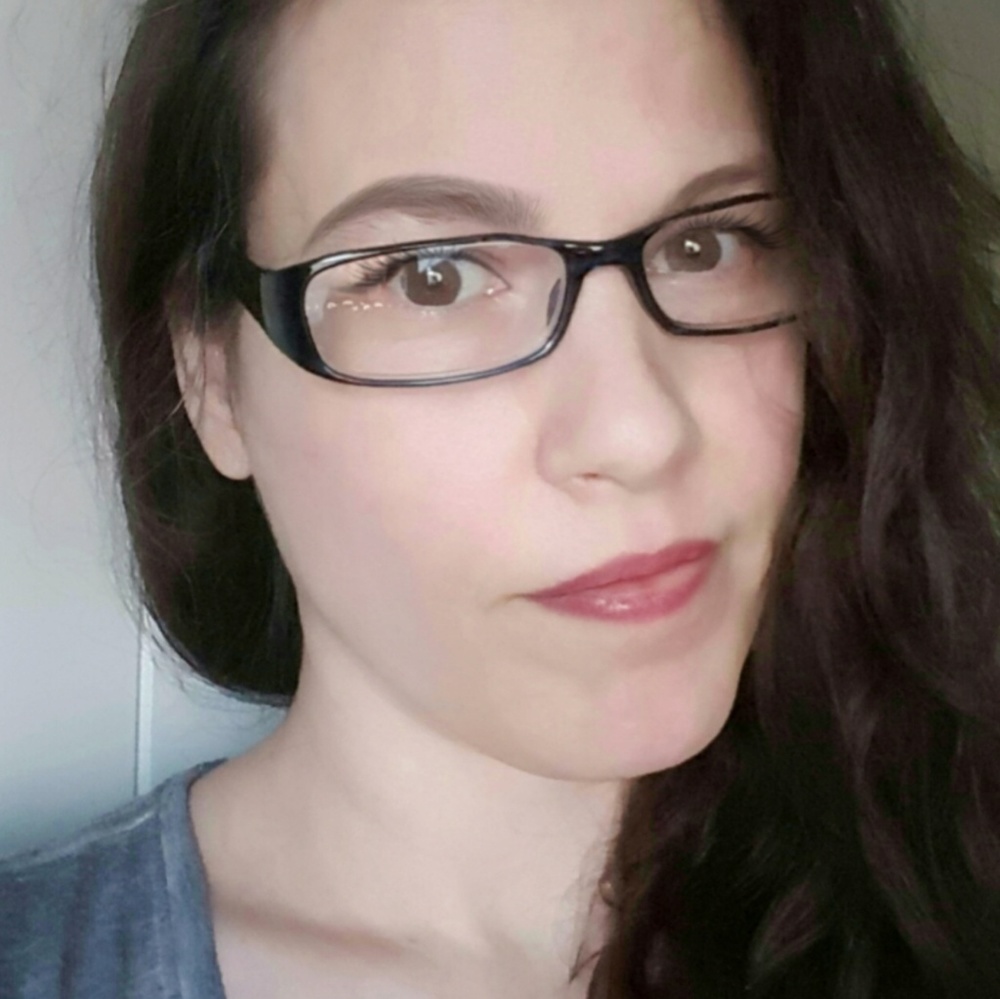 Meet your Posher, April